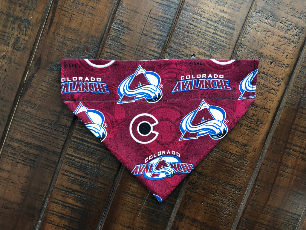 Colorado Avalanche Over-the-Collar Reversible Dog Bandanas ~ Four Size –  ENestor Products